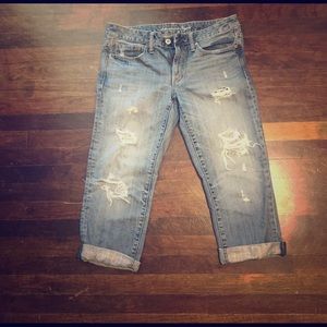 American Eagle Boyfit Capri Jeans